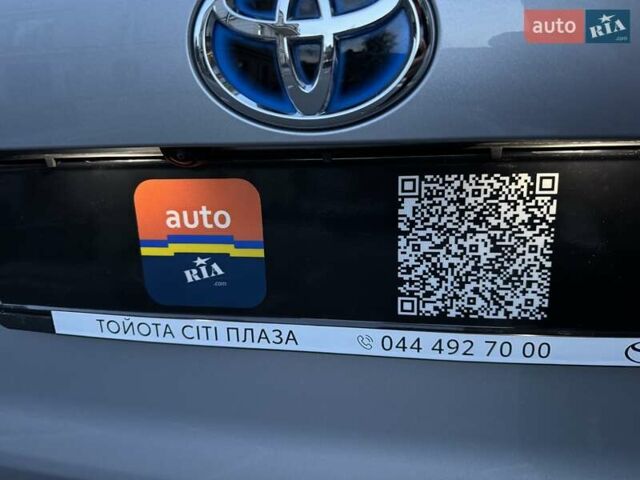 Сірий Тойота РАВ 4, об'ємом двигуна 2.5 л та пробігом 19 тис. км за 39900 $, фото 51 на Automoto.ua