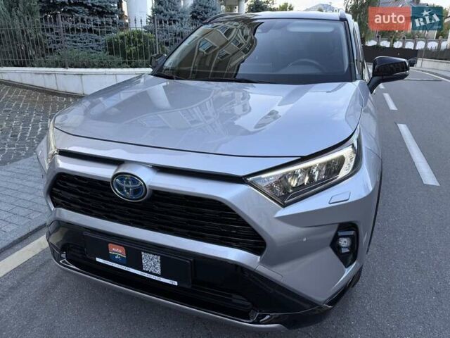 Сірий Тойота РАВ 4, об'ємом двигуна 2.5 л та пробігом 19 тис. км за 39900 $, фото 2 на Automoto.ua