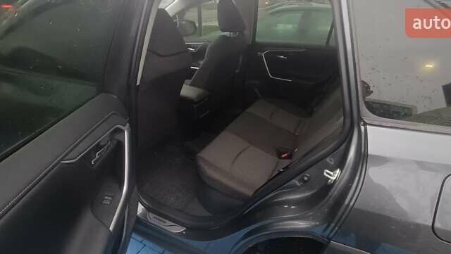 Сірий Тойота РАВ 4, об'ємом двигуна 2.49 л та пробігом 36 тис. км за 35400 $, фото 7 на Automoto.ua