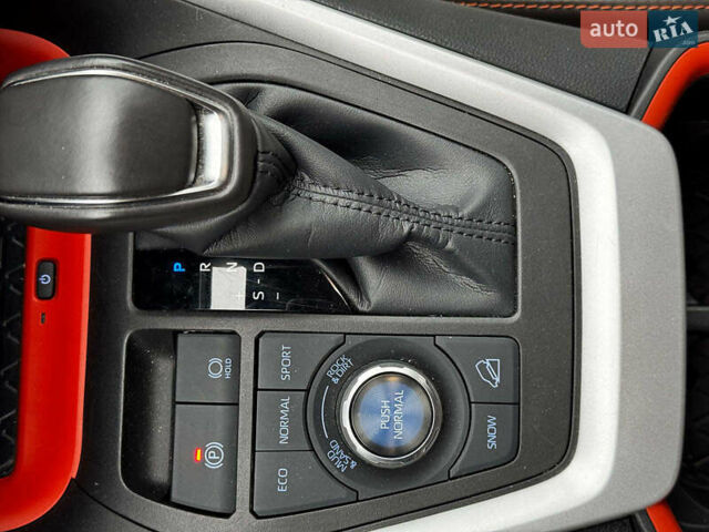 Серый Тойота РАВ 4, объемом двигателя 2.5 л и пробегом 19 тыс. км за 45490 $, фото 42 на Automoto.ua