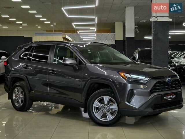 Серый Тойота РАВ 4, объемом двигателя 2.49 л и пробегом 56 тыс. км за 33999 $, фото 2 на Automoto.ua