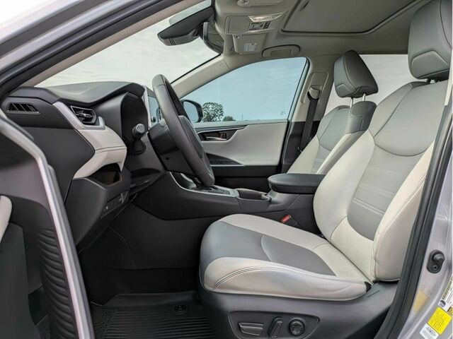 Серый Тойота РАВ 4, объемом двигателя 2.5 л и пробегом 30 тыс. км за 19400 $, фото 7 на Automoto.ua