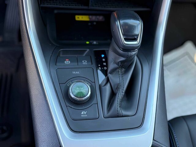 Серый Тойота РАВ 4, объемом двигателя 2.5 л и пробегом 11 тыс. км за 17000 $, фото 12 на Automoto.ua