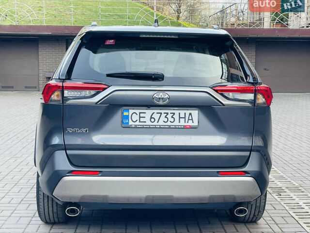 Сірий Тойота РАВ 4, об'ємом двигуна 1.99 л та пробігом 8 тис. км за 31600 $, фото 2 на Automoto.ua