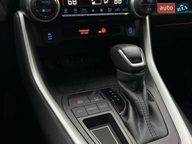 Серый Тойота РАВ 4, объемом двигателя 2.49 л и пробегом 53 тыс. км за 35990 $, фото 21 на Automoto.ua