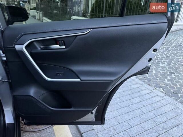 Сірий Тойота РАВ 4, об'ємом двигуна 2.5 л та пробігом 19 тис. км за 39900 $, фото 49 на Automoto.ua