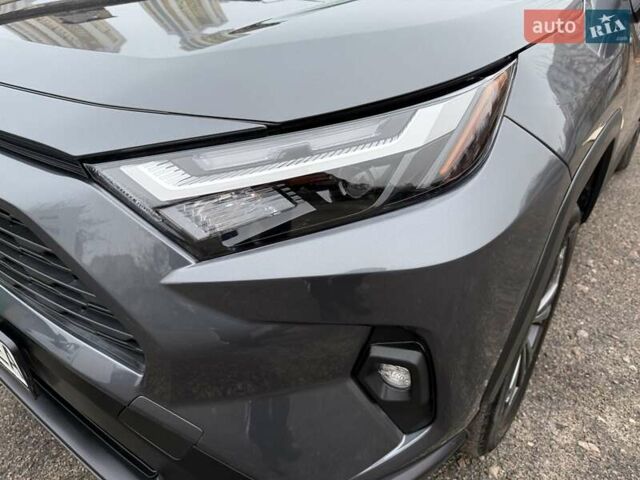 Сірий Тойота РАВ 4, об'ємом двигуна 2.5 л та пробігом 51 тис. км за 34900 $, фото 24 на Automoto.ua