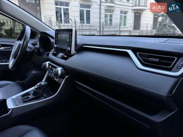 Сірий Тойота РАВ 4, об'ємом двигуна 2.5 л та пробігом 19 тис. км за 39900 $, фото 41 на Automoto.ua