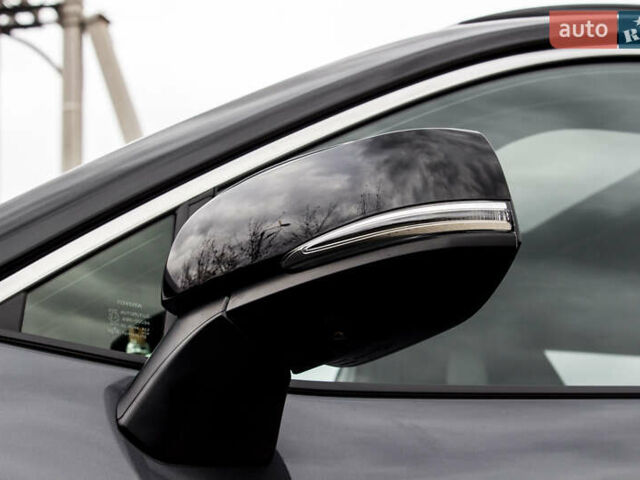 Сірий Тойота РАВ 4, об'ємом двигуна 2.49 л та пробігом 83 тис. км за 46000 $, фото 26 на Automoto.ua