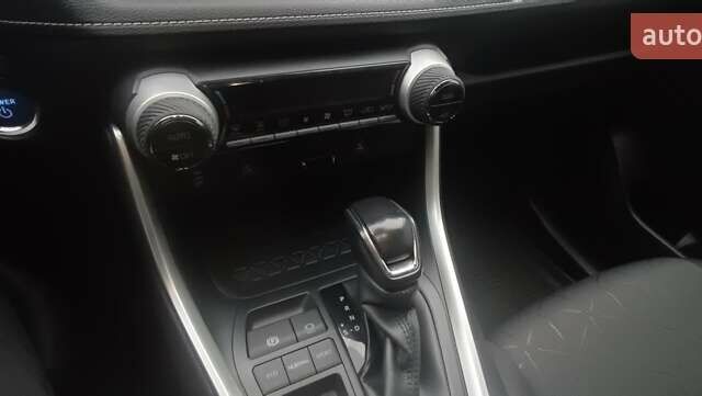 Сірий Тойота РАВ 4, об'ємом двигуна 2.49 л та пробігом 36 тис. км за 35400 $, фото 16 на Automoto.ua