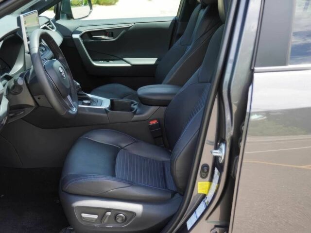 Серый Тойота РАВ 4, объемом двигателя 0 л и пробегом 32 тыс. км за 27400 $, фото 7 на Automoto.ua