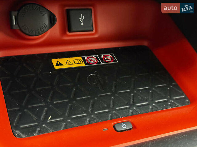 Серый Тойота РАВ 4, объемом двигателя 2.5 л и пробегом 19 тыс. км за 45490 $, фото 45 на Automoto.ua