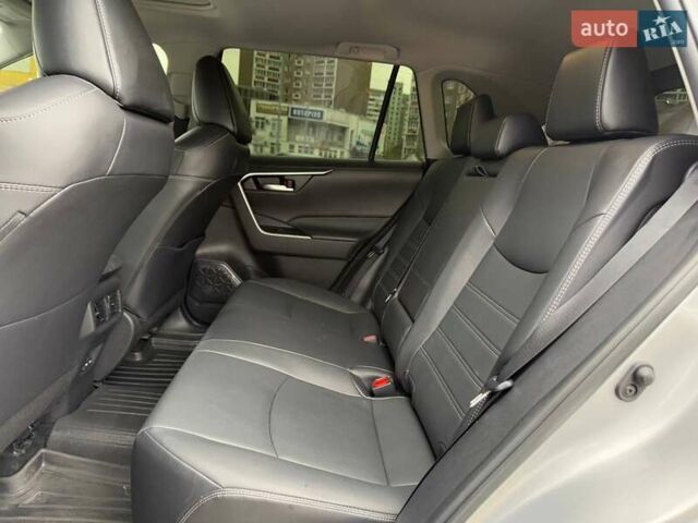 Серый Тойота РАВ 4, объемом двигателя 2.49 л и пробегом 53 тыс. км за 35990 $, фото 9 на Automoto.ua