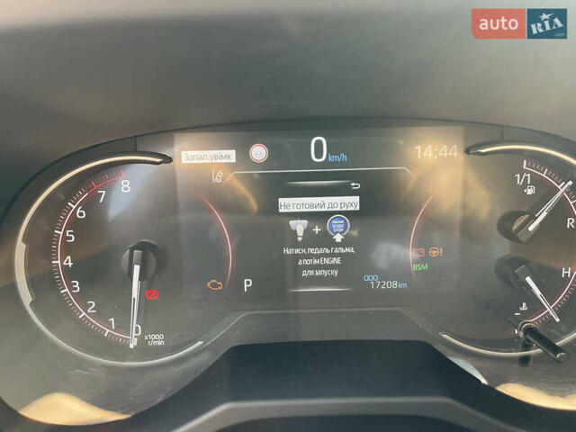 Сірий Тойота РАВ 4, об'ємом двигуна 1.99 л та пробігом 17 тис. км за 34300 $, фото 1 на Automoto.ua