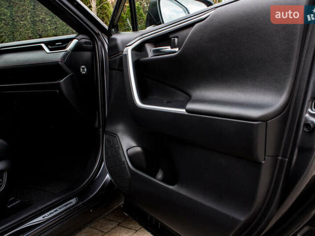 Сірий Тойота РАВ 4, об'ємом двигуна 2.49 л та пробігом 83 тис. км за 46000 $, фото 44 на Automoto.ua