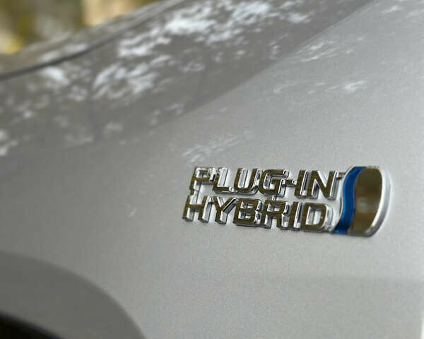 Серый Тойота РАВ 4, объемом двигателя 2.5 л и пробегом 64 тыс. км за 49500 $, фото 24 на Automoto.ua