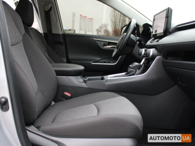 Сірий Тойота РАВ 4, об'ємом двигуна 2 л та пробігом 29 тис. км за 33990 $, фото 12 на Automoto.ua