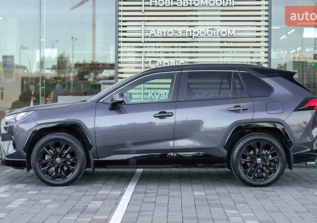 Сірий Тойота РАВ 4, об'ємом двигуна 2.49 л та пробігом 70 тис. км за 43153 $, фото 2 на Automoto.ua