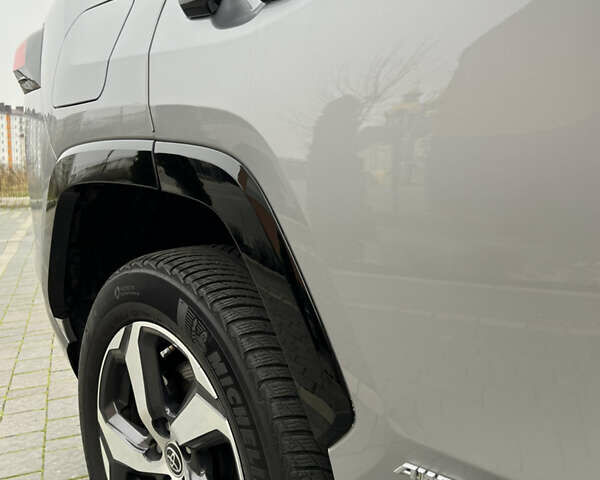 Сірий Тойота РАВ 4, об'ємом двигуна 2.49 л та пробігом 69 тис. км за 39300 $, фото 29 на Automoto.ua