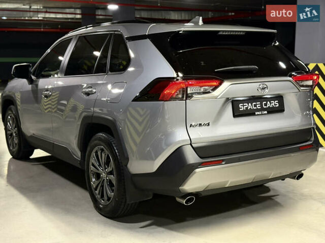 Сірий Тойота РАВ 4, об'ємом двигуна 2 л та пробігом 28 тис. км за 35900 $, фото 17 на Automoto.ua