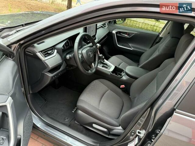 Серый Тойота РАВ 4, объемом двигателя 1.99 л и пробегом 18 тыс. км за 34950 $, фото 25 на Automoto.ua