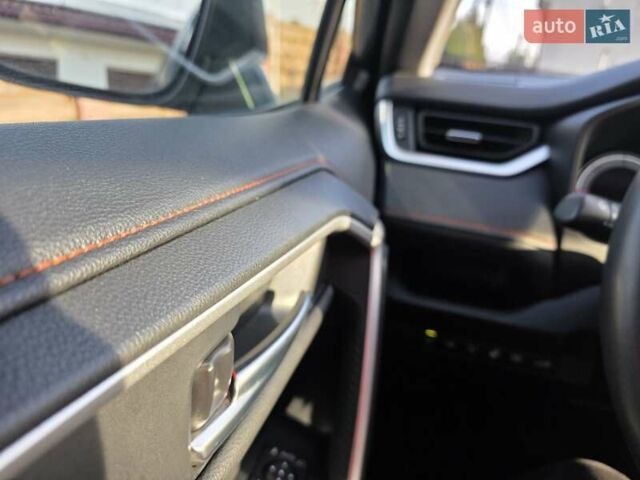 Сірий Тойота РАВ 4, об'ємом двигуна 2.5 л та пробігом 38 тис. км за 45000 $, фото 12 на Automoto.ua