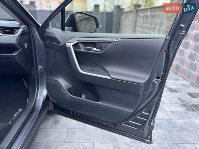 Серый Тойота РАВ 4, объемом двигателя 2.49 л и пробегом 34 тыс. км за 43900 $, фото 27 на Automoto.ua