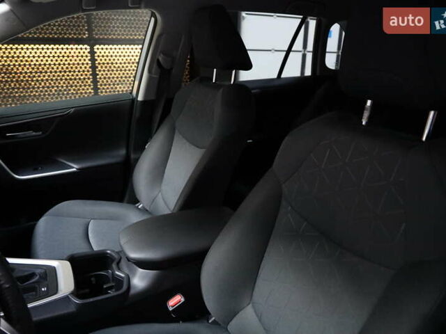 Серый Тойота РАВ 4, объемом двигателя 2.49 л и пробегом 46 тыс. км за 37500 $, фото 17 на Automoto.ua