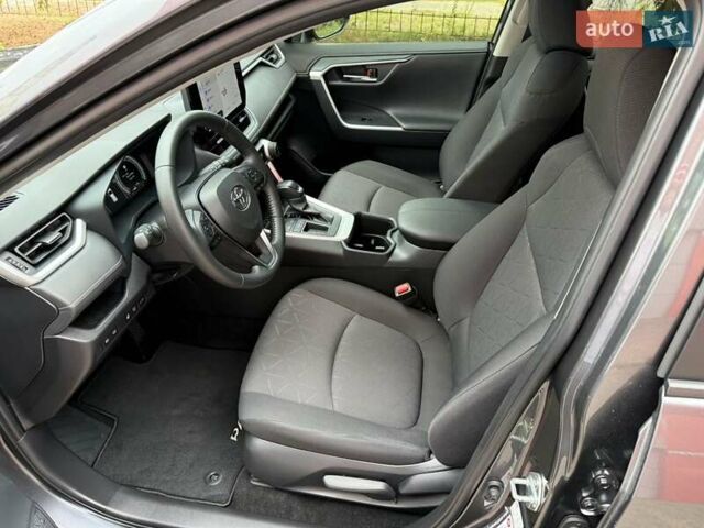 Серый Тойота РАВ 4, объемом двигателя 1.99 л и пробегом 18 тыс. км за 34950 $, фото 24 на Automoto.ua