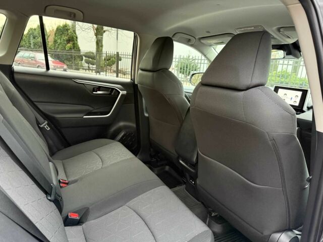 Сірий Тойота РАВ 4, об'ємом двигуна 2.5 л та пробігом 50 тис. км за 893 $, фото 17 на Automoto.ua