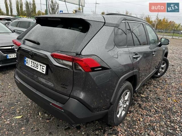 Серый Тойота РАВ 4, объемом двигателя 2.49 л и пробегом 17 тыс. км за 33900 $, фото 2 на Automoto.ua