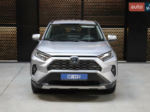 Серый Тойота РАВ 4, объемом двигателя 2.49 л и пробегом 46 тыс. км за 37500 $, фото 1 на Automoto.ua