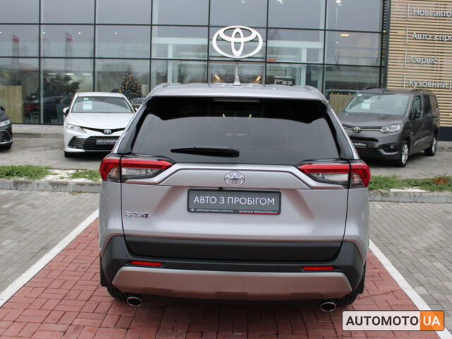 Сірий Тойота РАВ 4, об'ємом двигуна 2 л та пробігом 29 тис. км за 33990 $, фото 6 на Automoto.ua