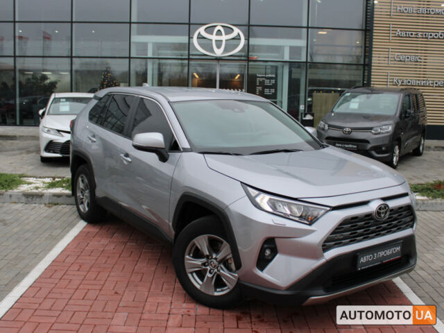 Сірий Тойота РАВ 4, об'ємом двигуна 2 л та пробігом 29 тис. км за 33990 $, фото 1 на Automoto.ua