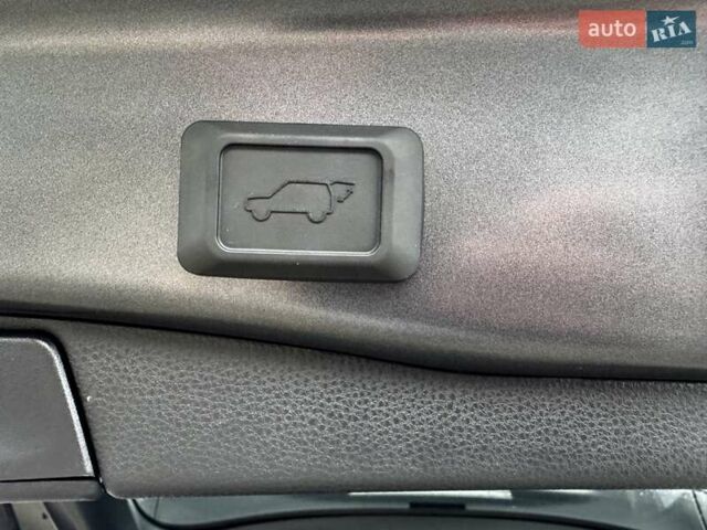 Серый Тойота РАВ 4, объемом двигателя 2.49 л и пробегом 17 тыс. км за 33900 $, фото 16 на Automoto.ua
