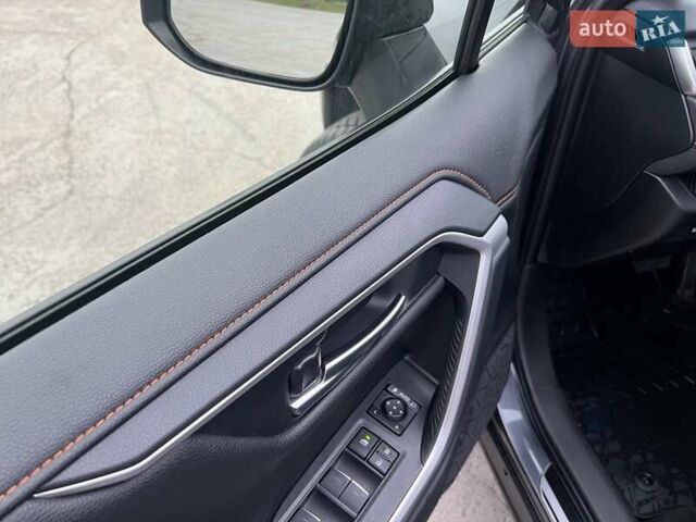 Сірий Тойота РАВ 4, об'ємом двигуна 2.49 л та пробігом 53 тис. км за 46400 $, фото 16 на Automoto.ua