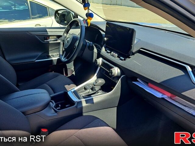 Серый Тойота РАВ 4, объемом двигателя 2 л и пробегом 27 тыс. км за 33200 $, фото 7 на Automoto.ua