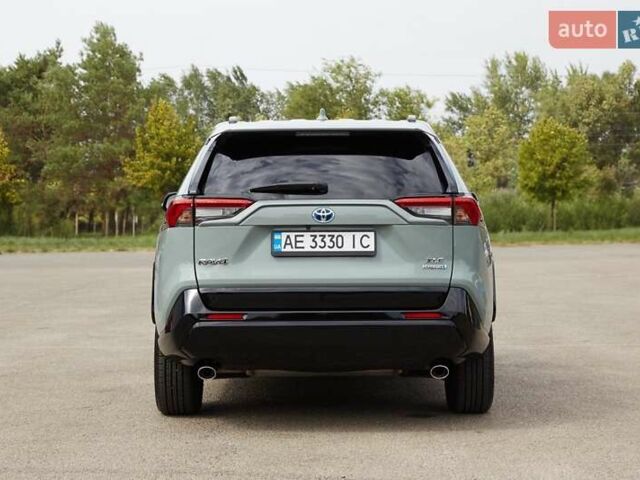 Серый Тойота РАВ 4, объемом двигателя 2.5 л и пробегом 4 тыс. км за 38000 $, фото 3 на Automoto.ua