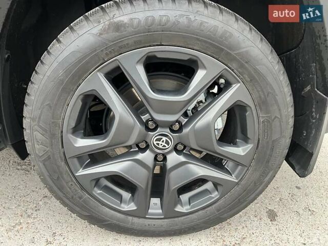 Сірий Тойота РАВ 4, об'ємом двигуна 2.49 л та пробігом 53 тис. км за 46400 $, фото 11 на Automoto.ua