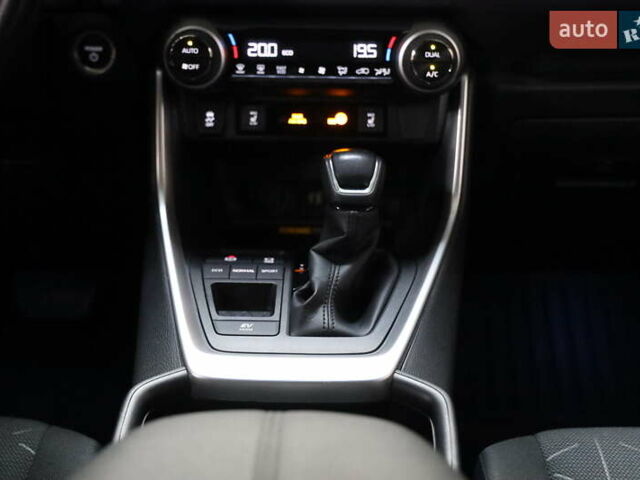 Серый Тойота РАВ 4, объемом двигателя 2.49 л и пробегом 46 тыс. км за 37500 $, фото 19 на Automoto.ua