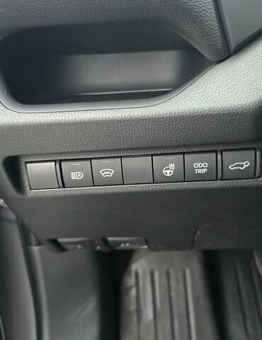 Сірий Тойота РАВ 4, об'ємом двигуна 1.99 л та пробігом 11 тис. км за 35000 $, фото 10 на Automoto.ua