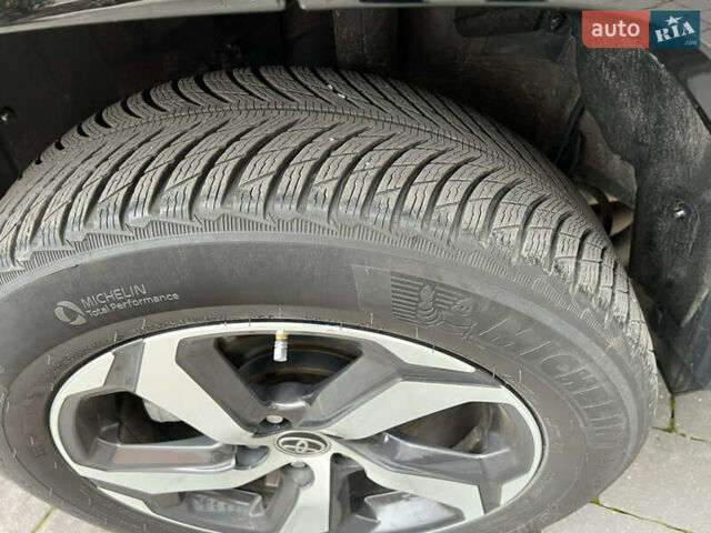 Сірий Тойота РАВ 4, об'ємом двигуна 2.49 л та пробігом 69 тис. км за 39300 $, фото 21 на Automoto.ua