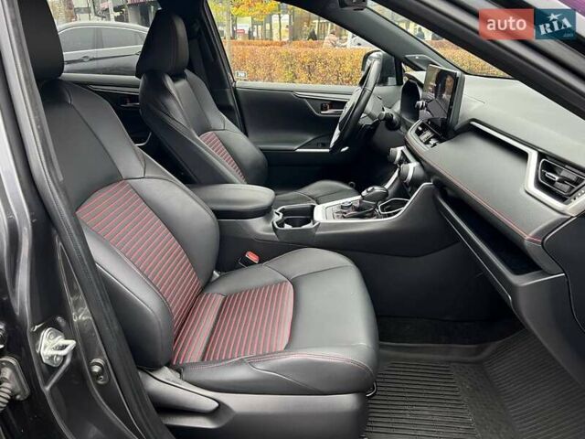 Серый Тойота РАВ 4, объемом двигателя 2.49 л и пробегом 55 тыс. км за 51990 $, фото 11 на Automoto.ua