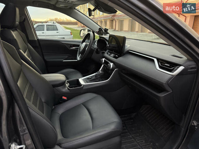 Сірий Тойота РАВ 4, об'ємом двигуна 2.49 л та пробігом 26 тис. км за 39600 $, фото 25 на Automoto.ua