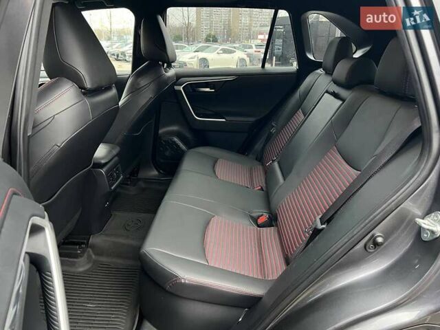 Серый Тойота РАВ 4, объемом двигателя 2.49 л и пробегом 55 тыс. км за 48990 $, фото 9 на Automoto.ua