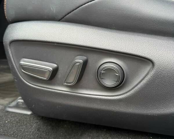 Сірий Тойота РАВ 4, об'ємом двигуна 2.49 л та пробігом 48 тис. км за 45000 $, фото 33 на Automoto.ua