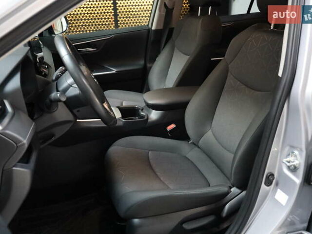 Серый Тойота РАВ 4, объемом двигателя 2.49 л и пробегом 46 тыс. км за 37500 $, фото 11 на Automoto.ua