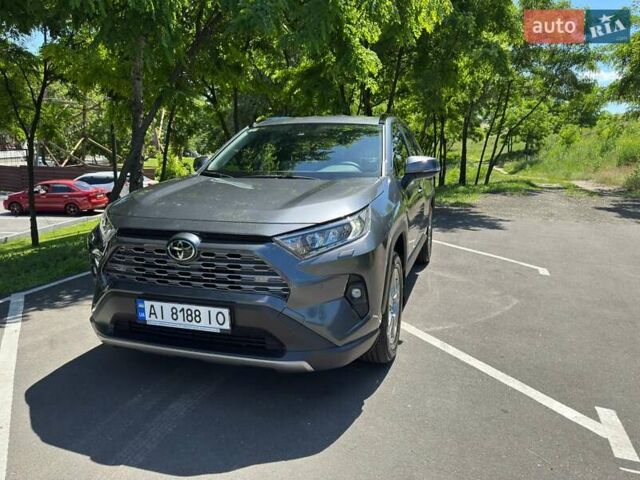 Серый Тойота РАВ 4, объемом двигателя 1.99 л и пробегом 16 тыс. км за 35500 $, фото 1 на Automoto.ua