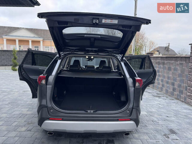 Серый Тойота РАВ 4, объемом двигателя 2.49 л и пробегом 34 тыс. км за 43900 $, фото 25 на Automoto.ua