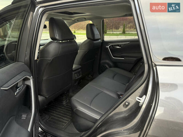 Сірий Тойота РАВ 4, об'ємом двигуна 2.49 л та пробігом 26 тис. км за 39600 $, фото 14 на Automoto.ua